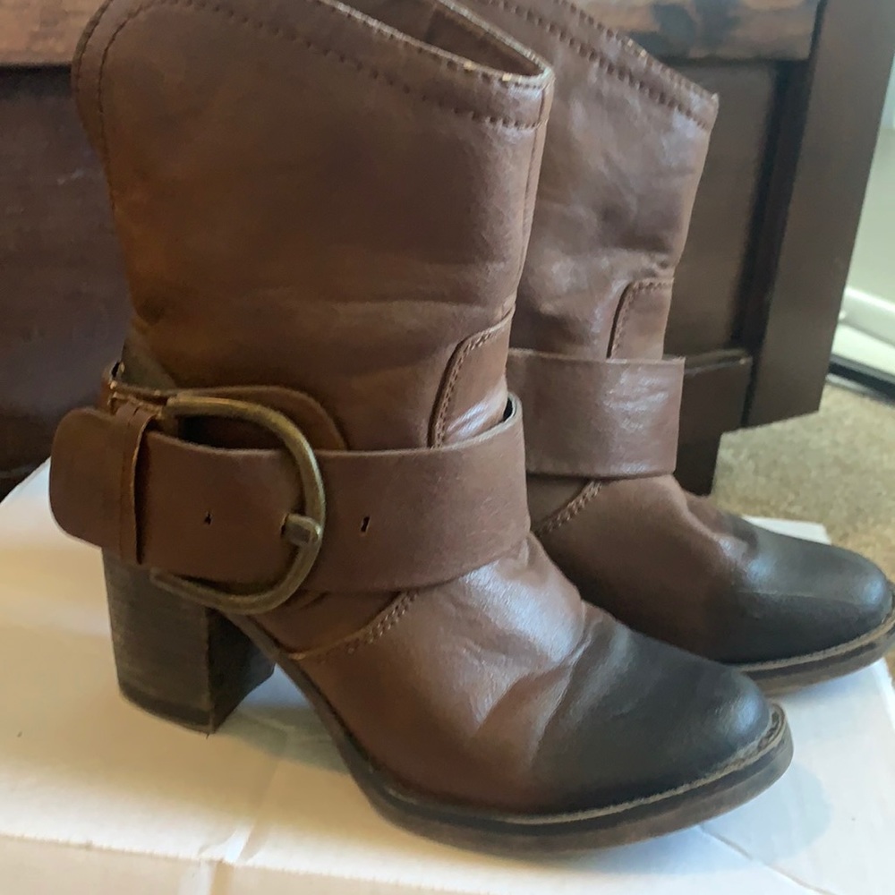 Rampage Boots